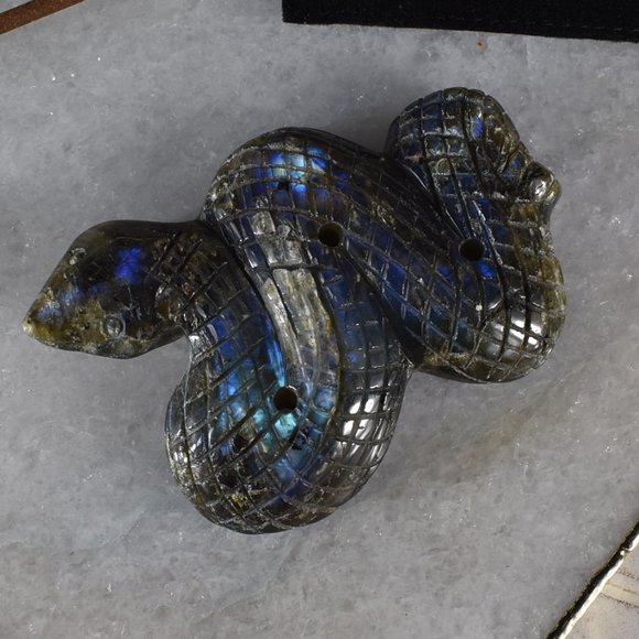 Blue Flash Labradorite Serpent Incense Holder - Picture 3 of 10